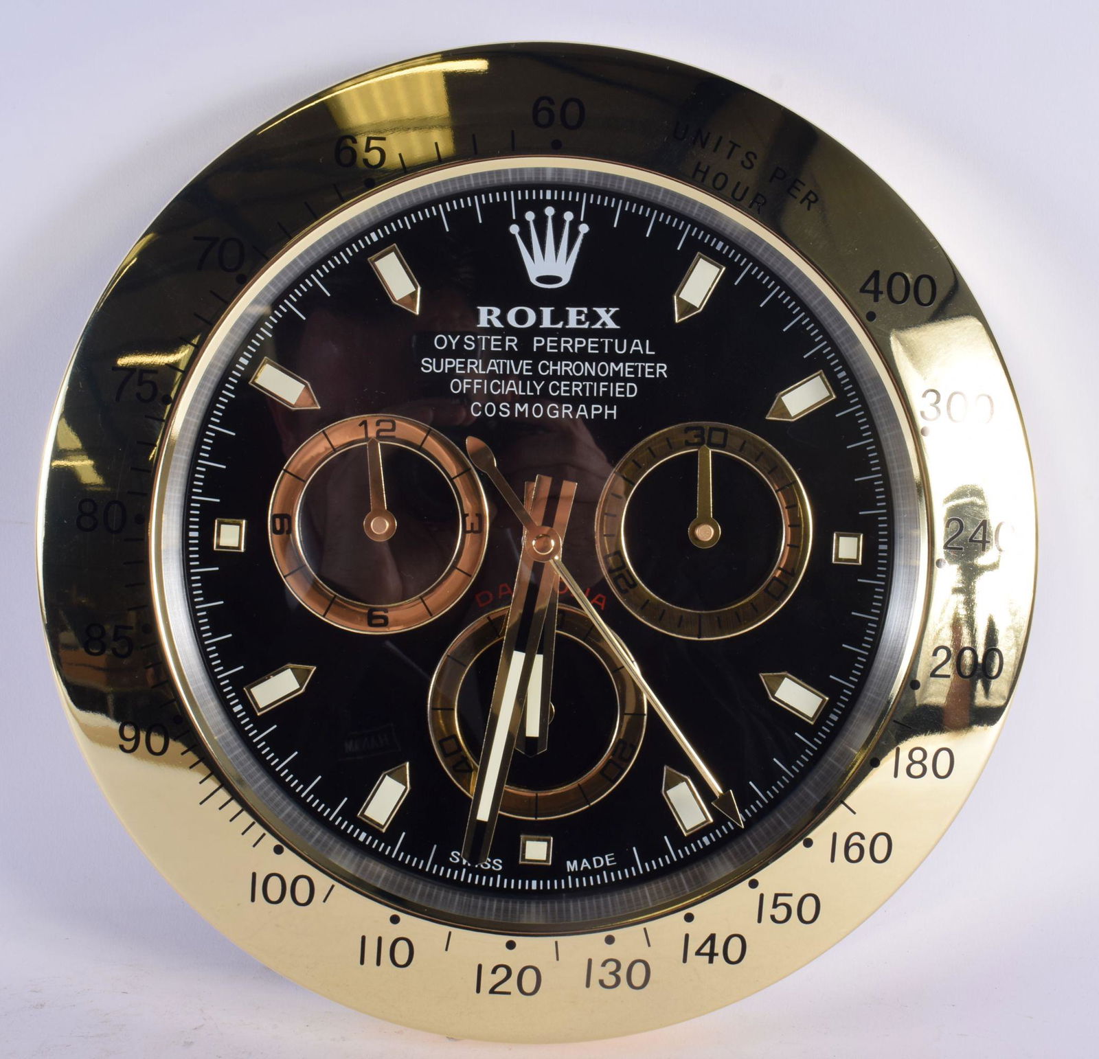 A ROLEX SHOP DISPLAY ADVERTISING WALL CLOCK. 33 cm diameter.: A ROLEX SHOP DISPLAY ADVERTISING WALL CLOCK. 33 cm diameter.