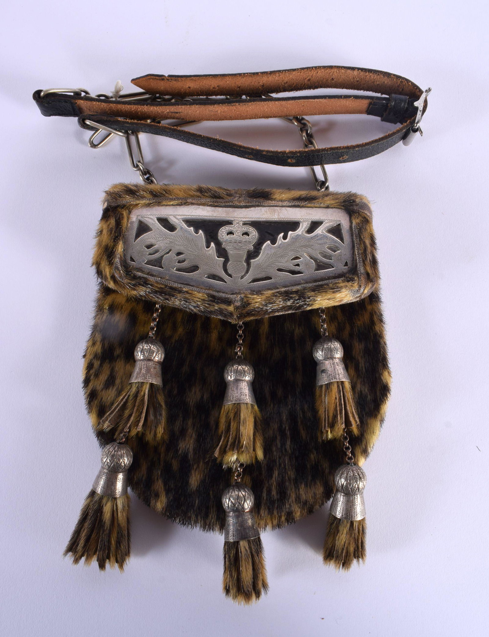 A SCOTTISH ROWANS OF GLASGOW SPORRAN. 15 cm x 18 cm.: A SCOTTISH ROWANS OF GLASGOW SPORRAN. 15 cm x 18 cm.