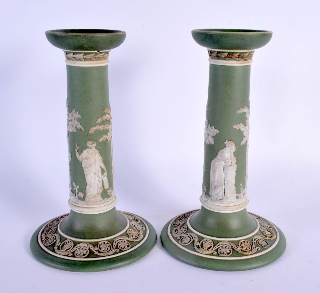 AN UNUSUAL PAIR OF 19TH CENTURY WEDGWOOD GREEN JASPER WARE PORCELAIN CANDLESTICKS. 19 cm high. (1 of 4)