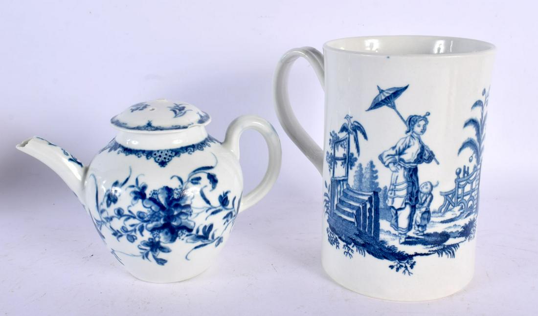 18TH CENTURY WORCESTER MUG PRINTED WITH TWO CHINOISERIE SCENES IN UNDERGLAZE BLUE AND A WORCESTER MA (1 of 4)