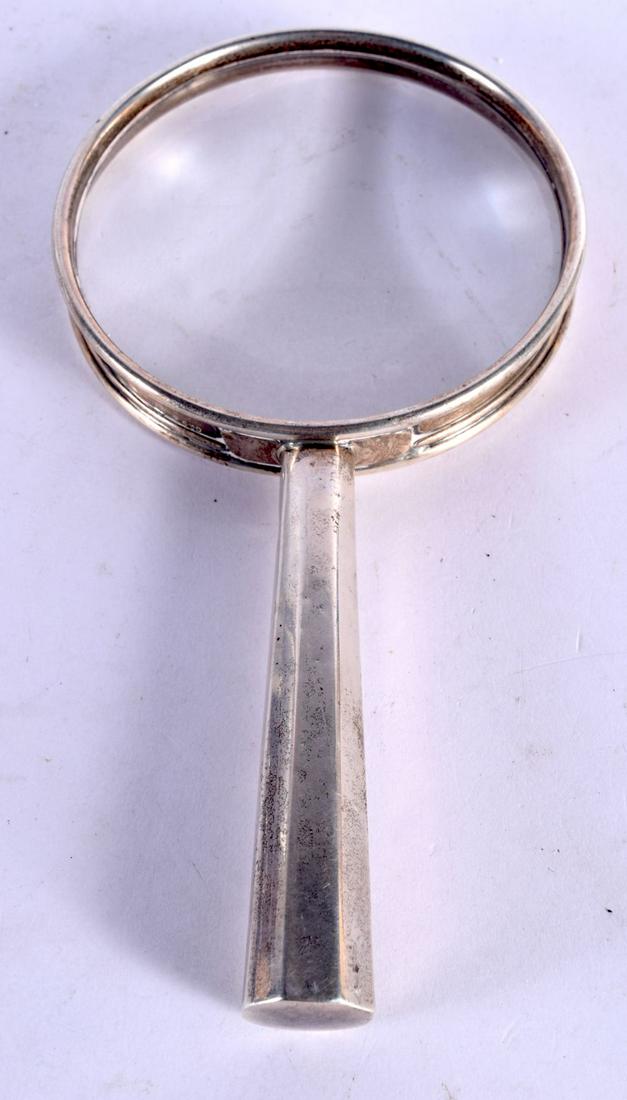 A FRENCH CARTIER SILVER MAGNIFYING GLASS. 266 grams overall. 21 cm x 11 cm. (1 of 3)
