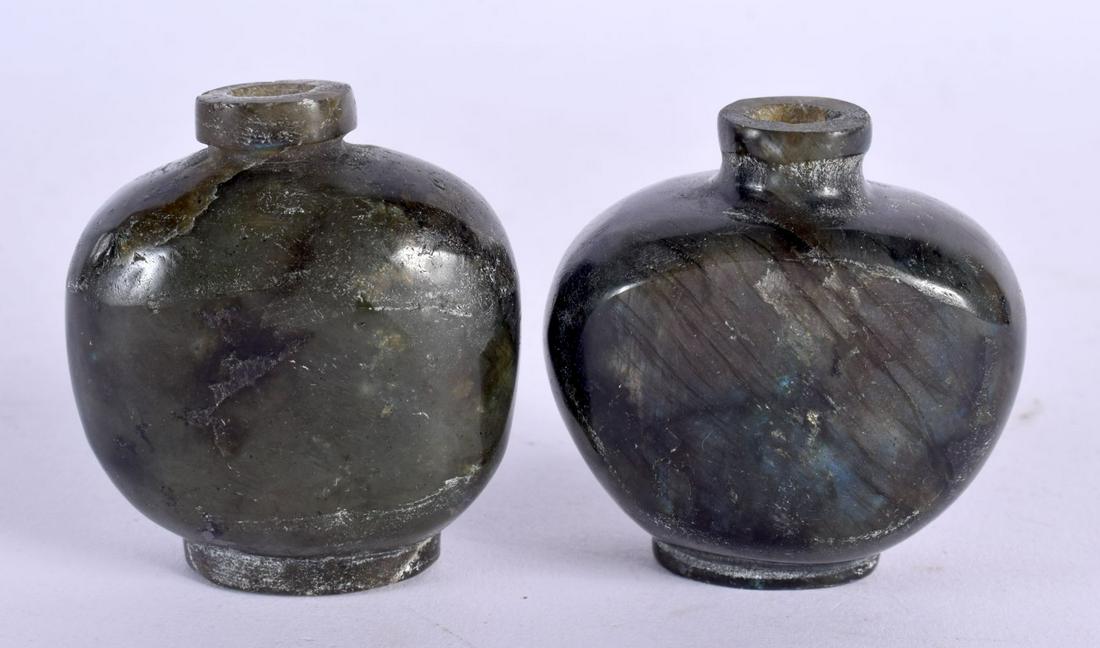 A RARE PAIR OF 19TH CENTURY CHINESE CARVED OPAL STONE SNUFF BOTTLES Qing. 5.5 cm x 5 cm. (1 of 5)