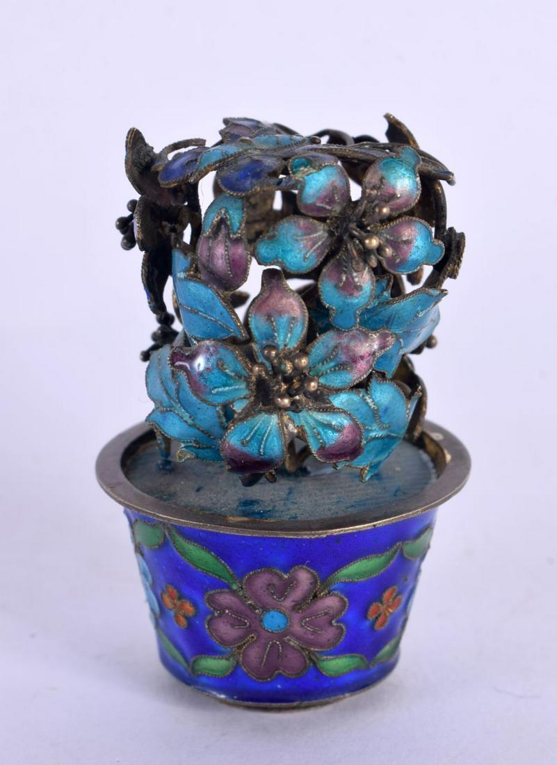 AN EARLY 20TH CENTURY CHINESE SILVER AND ENAMEL MINIATURE FLOWER POT Late Qing/Republic. 21.2 grams. (1 of 3)