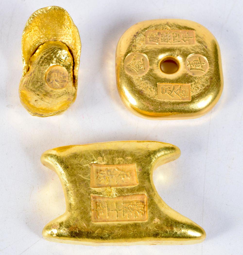 3 YELLOW METAL SCROLL WEIGHTS.  Largest 6cm x 3.8cm (3) (1 of 3)