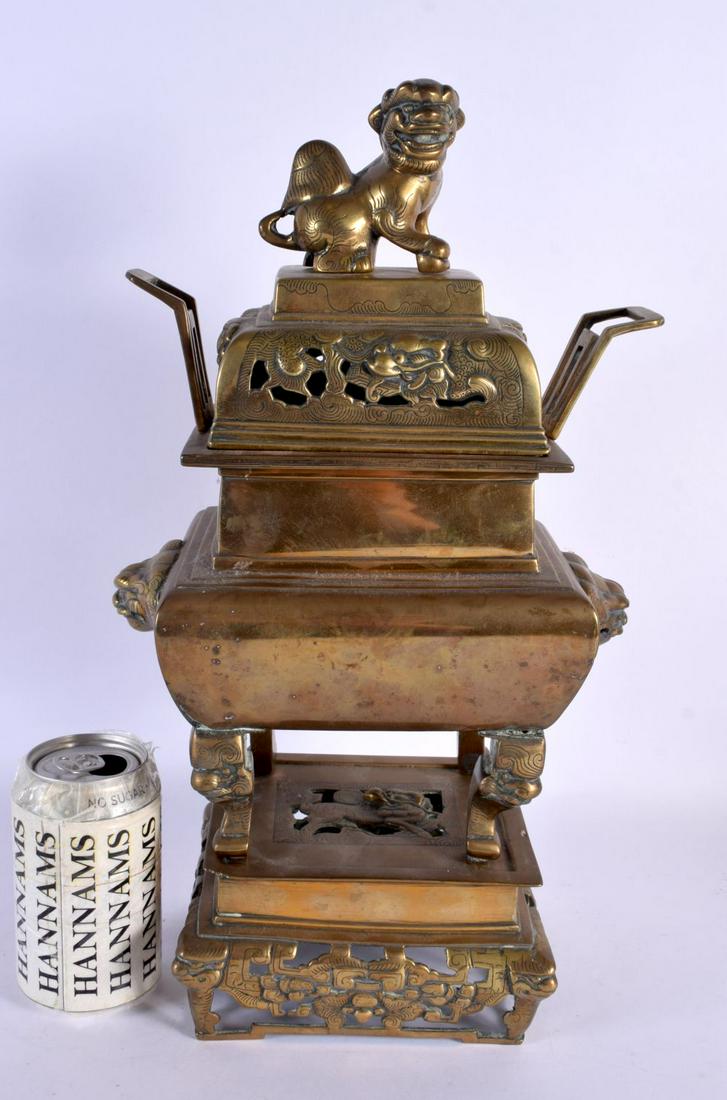 A LARGE 19TH CENTURY CHINESE TWIN HANDLED BRONZE CENSER AND COVER bearing Xuande marks to base. 42 c (1 of 10)