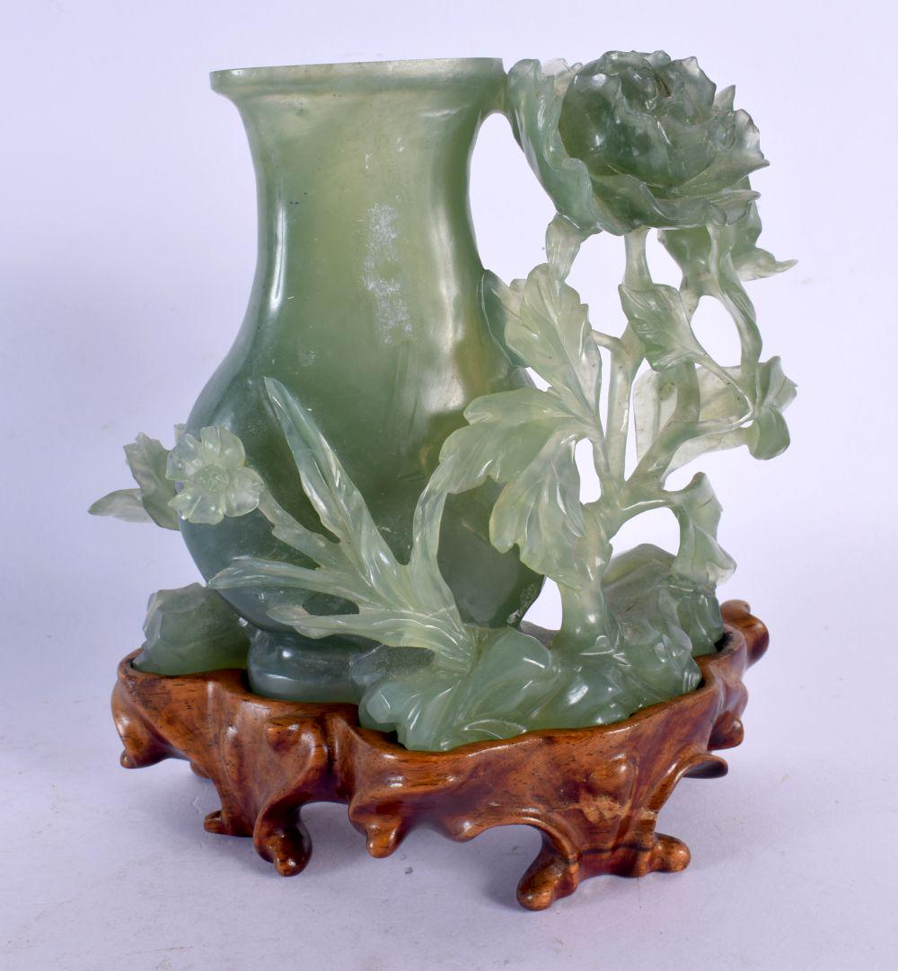 A LATE 19TH CENTURY CHINESE CARVED JADE FLOWER VASE Qing. 16 cm x 11 cm. (1 of 8)