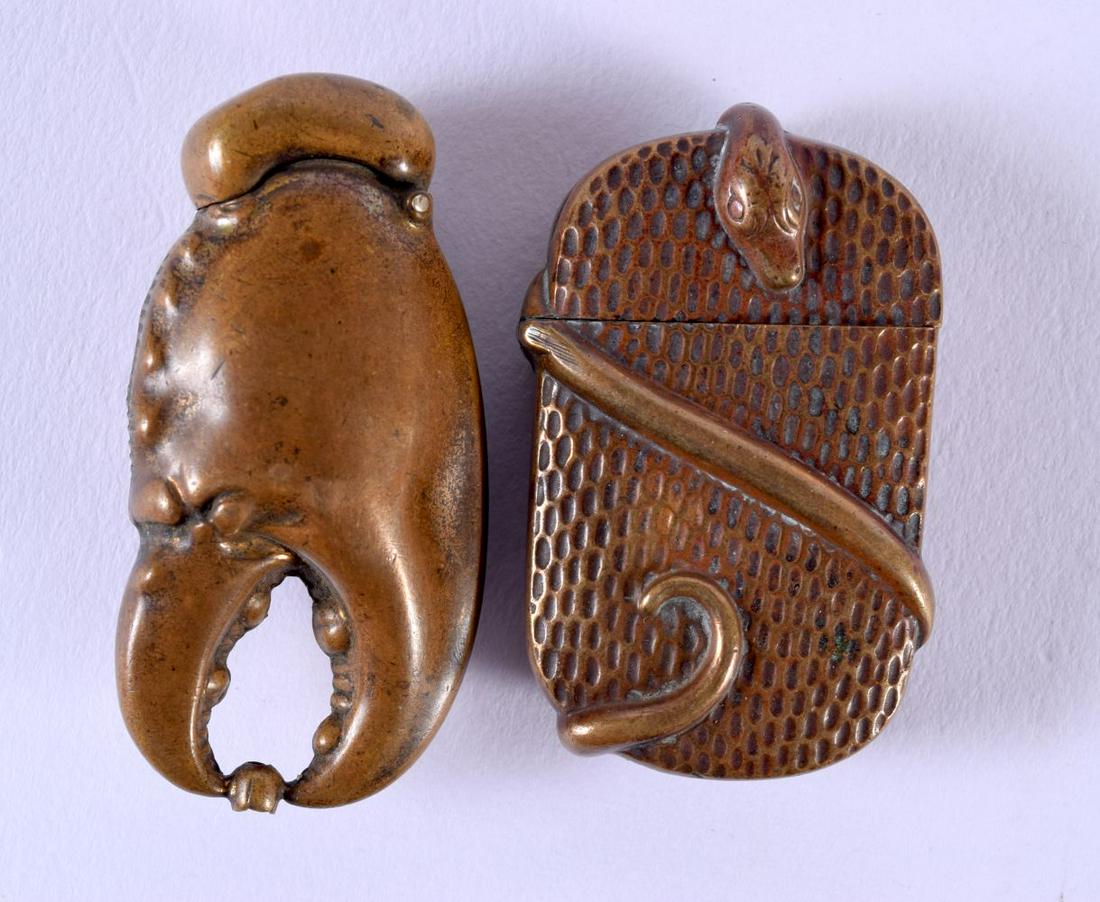 TWO 19TH CENTURY VESTA CASES. 5 cm x 3 cm. (2) (1 of 4)