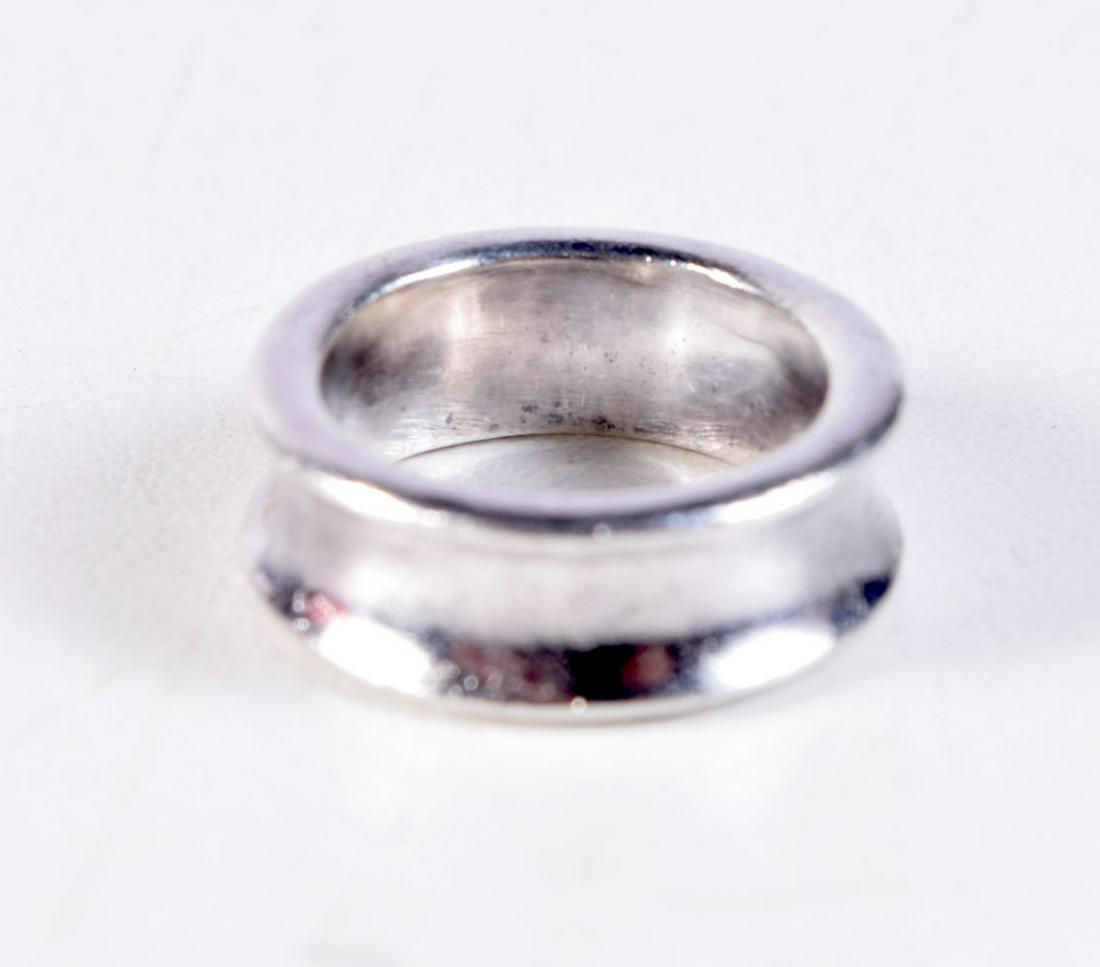 A TIFFANY & CO SILVER RING. I. 6.5 grams. (1 of 2)