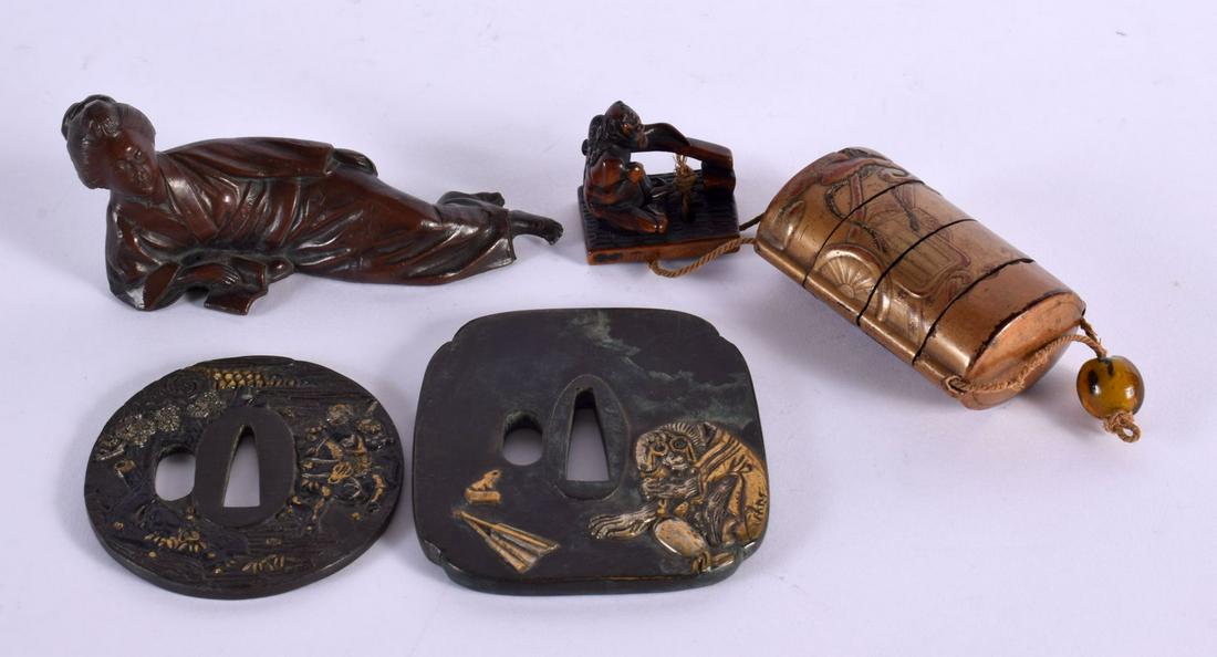 A 19TH CENTURY JAPANESE MEIJI PERIOD GOLD LACQUER INRO with boxwood netsuke, together with two bronz (1 of 12)