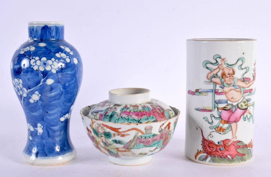 AN EARLY 20TH CENTURY CHINESE FAMILLE ROSR BRUSH POT Guangxu, together with a Kangxi style vase & a (1 of 4)