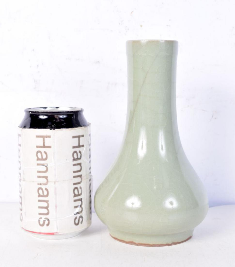 A small Chinese porcelain Celadon crackle glaze vase. 18cm. (1 of 3)