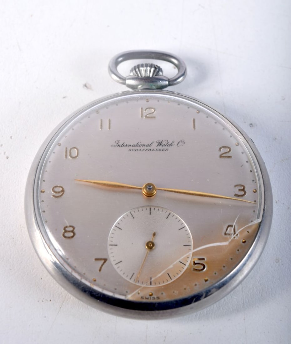 AN INTERNATIONAL WATCH COMPANY POCKET WATCH. 4.75 cm diameter. (1 of 3)