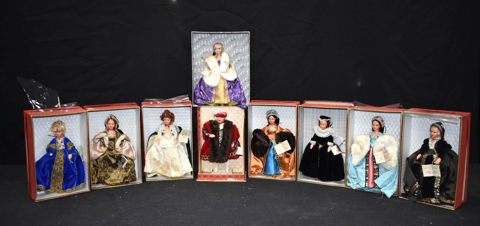 A collection of Peggy Nisbet dolls with Henry VIII, Katherine of Aragon, Anne Boleyn, Jane Seymour, (1 of 6)