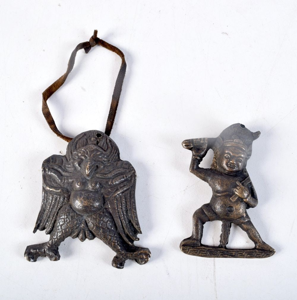 Two small Tibetan bronze figures 6 cm (2).: Two small Tibetan bronze figures 6 cm (2).