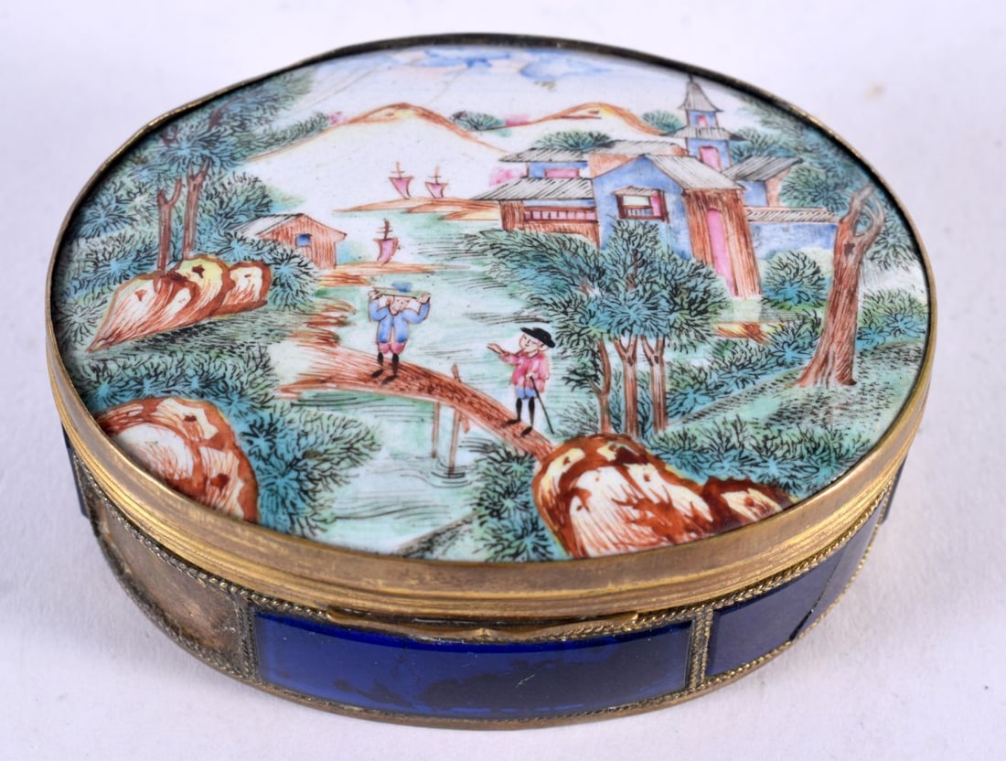 AN 18TH CENTURY CHINESE EUROPEAN SUBJECT ENAMELLED PILL BOX Qianlong, with later French gilt metal m: AN 18TH CENTURY CHINESE EUROPEAN SUBJECT ENAMELLED PILL BOX Qianlong, with later French gilt metal mounts, painted with foreigners within landscapes. 7.5 cm x 5.5 cm.