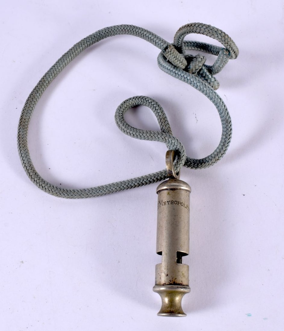 THE METROPOLITAN POLICE WHISTLE.  8 cm long (1 of 4)