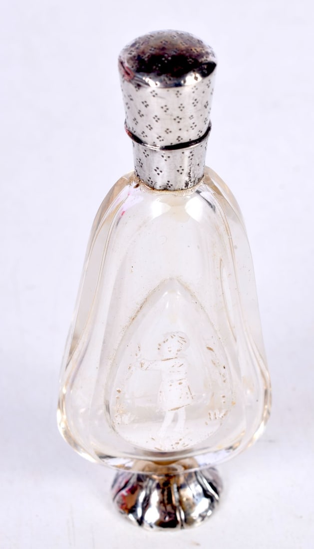 A CONTINENTAL SILVER MOUNTED GLASS SCENT BOTTLE DECORATED IN THE MARY GREGORY STYLE.  9.7cm x 3.9cm (1 of 4)