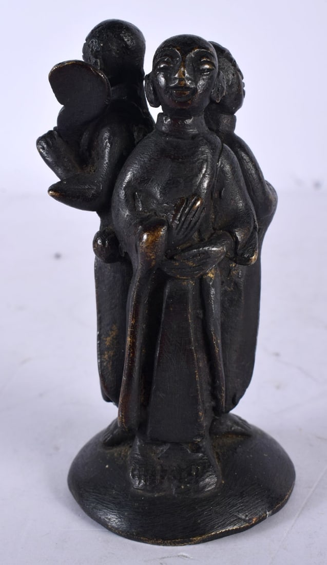 AN UNUSUAL 18TH/19TH CENTURY CHINESE BRONZE FIGURAL GROUP Qing, modelled as three scholars standing (1 of 4)