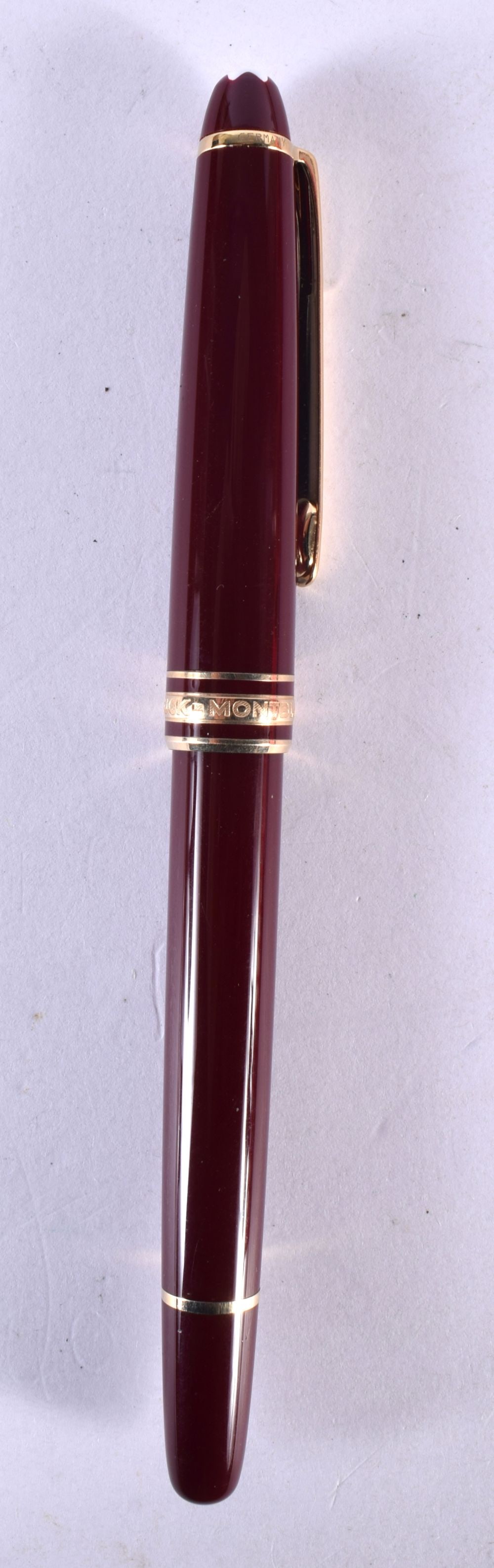 Montblanc Meisterstuck Classique Rollerball. 13.6cm x 1.2cm: Montblanc Meisterstuck Classique Rollerball. 13.6cm x 1.2cm