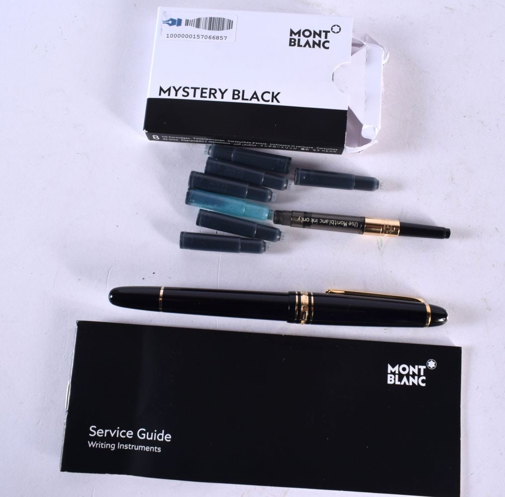 Montblanc Meisterstruck Fountain Pen with 14ct Gold Nib. 14cm x 1.3cm. with refills and Service Guid: Montblanc Meisterstruck Fountain Pen with 14ct Gold Nib. 14cm x 1.3cm. with refills and Service Guide
