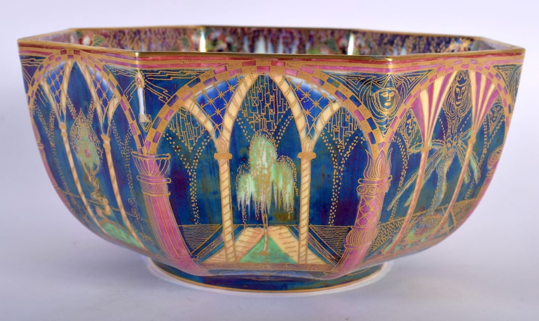 A WEDGWOOD FAIRYLAND LUSTRE OCTAGONAL PORCELAIN BOWL by Daisy Makeig Jones. 20 cm wide. (1 of 5)
