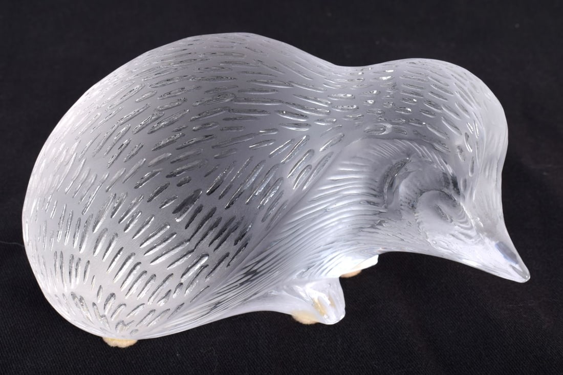 LALIQUE FRANCE Crystal Hedgehog 11641 Art Glass Sculpture. 12.5cm x 7cm x 6.5cm: LALIQUE FRANCE Crystal Hedgehog 11641 Art Glass Sculpture. 12.5cm x 7cm x 6.5cm