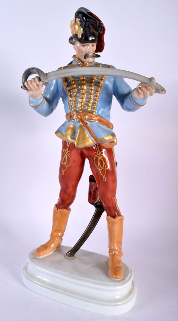 Vintage Herend hungarian porcelain figure of a Prussian Soldier. 40cm x 17cm x 9cm: Vintage Herend hungarian porcelain figure of a Prussian Soldier. 40cm x 17cm x 9cm