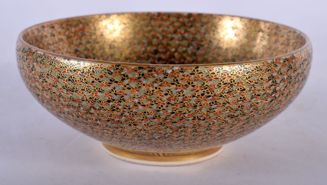 A FINE 19TH CENTURY JAPANESE MEIJI PERIOD SATSUMA BOWL painted with thousands of butterflies. 12 cm: A FINE 19TH CENTURY JAPANESE MEIJI PERIOD SATSUMA BOWL painted with thousands of butterflies. 12 cm diameter.