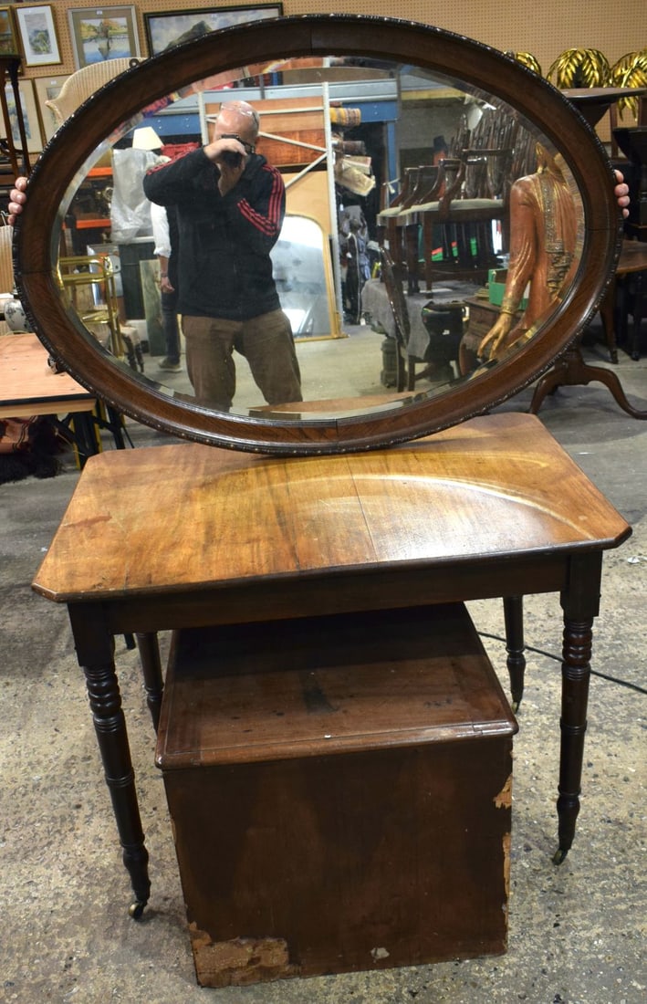 A MAHOGANY TABLE together with a commode & mirror. (3): A MAHOGANY TABLE together with a commode & mirror. (3)