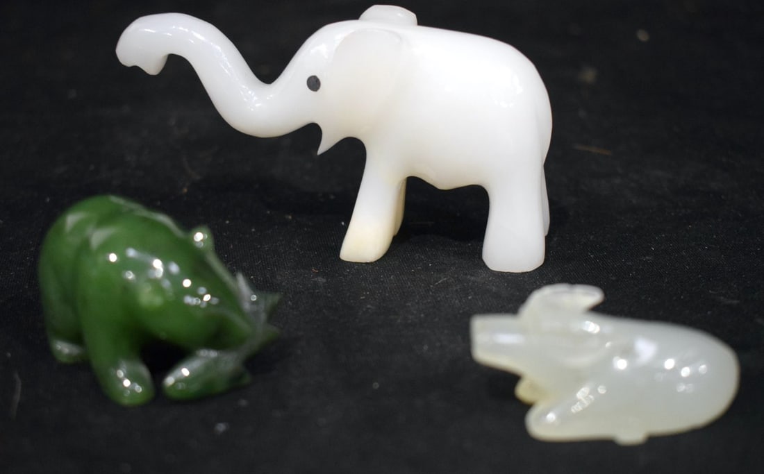 A collection of carved hardstone animals  6 x 10 cm. (1 of 2)