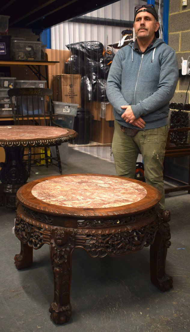 A VERY LARGE FINE 19TH CENTURY CHINESE CARVED HARDWOOD CENTRE TABLE Qing. 76 cm x 118 cm. (1 of 3)