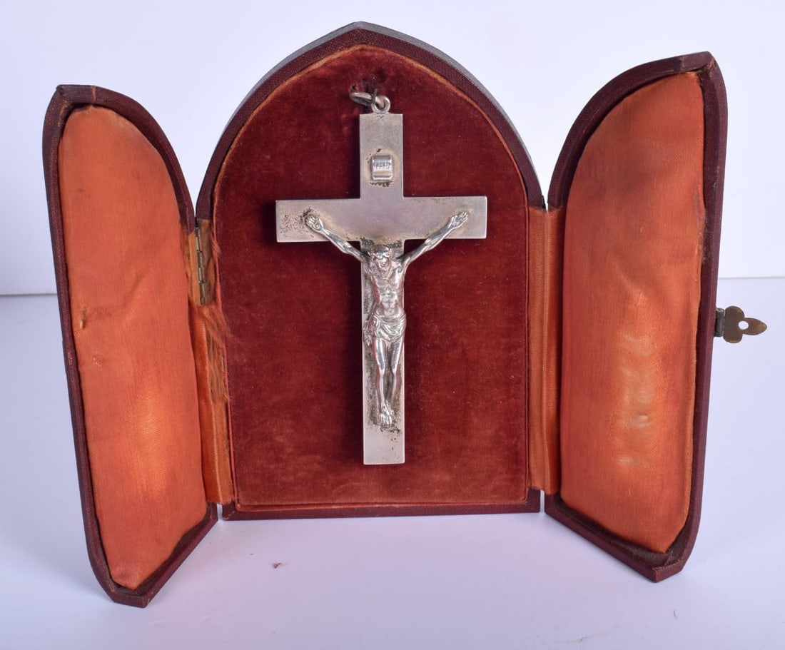 Stunning Fine Quality Vintage Silver Crucifix, Hallmarked London 1954, Memento Mori, In Leather (1 of 4)