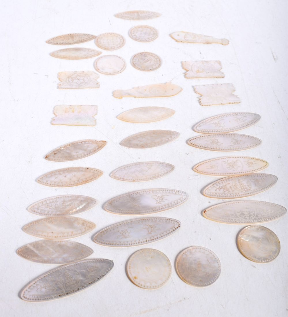CHINESE MOTHER OF PEARL GAMING COUNTERS. 49.5 grams. Largest 5.25 cm x 1.75 cm. (qty): CHINESE MOTHER OF PEARL GAMING COUNTERS. 49.5 grams. Largest 5.25 cm x 1.75 cm. (qty)