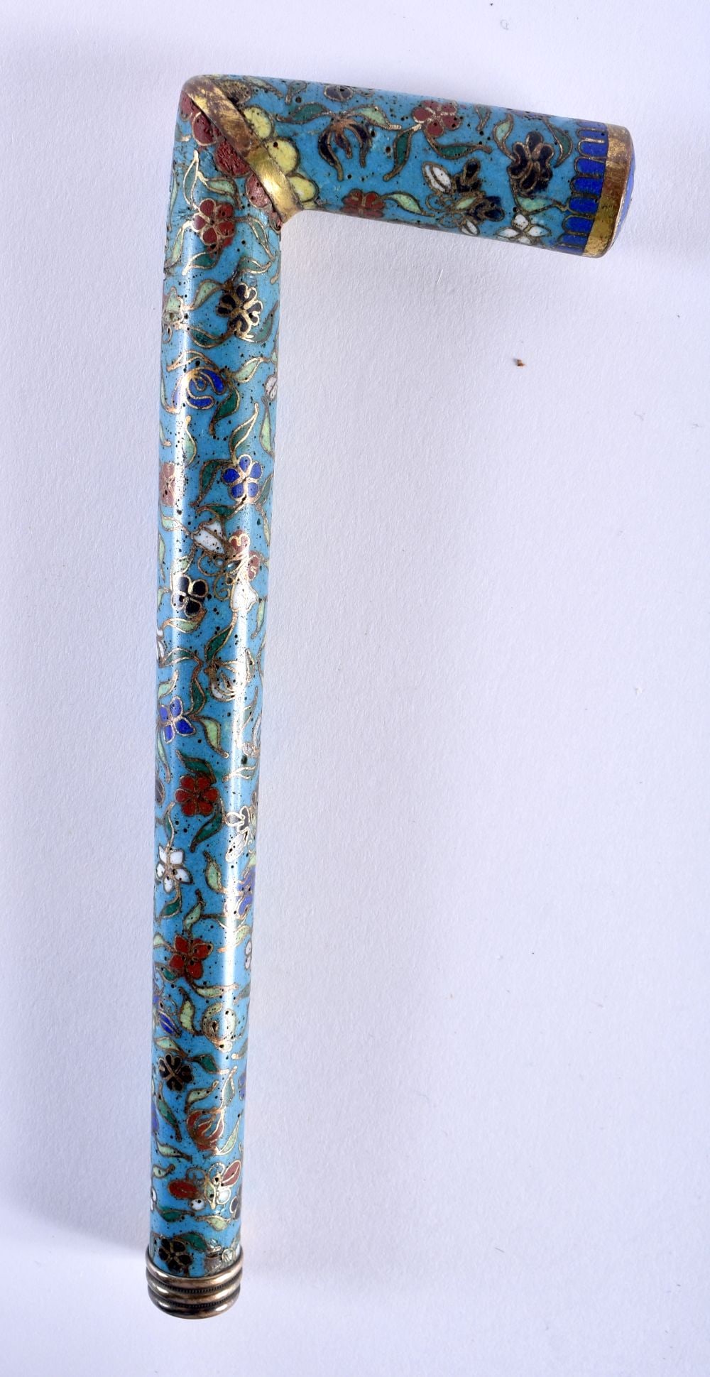 A VERY RARE 18TH CENTURY CHINESE CLOISONNE ENAMEL CANE HANDLE Qianlong, decorated with foliage. 16 c (1 of 6)