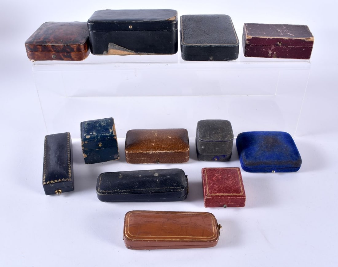 Twelve assorted vintage and antique jewellery boxes (12): Twelve assorted vintage and antique jewellery boxes (12)