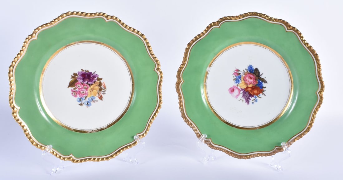 Flight Barr and Barr Worcester pair of plates painted with flowers, impressed and printed mark .  21 (1 of 4)