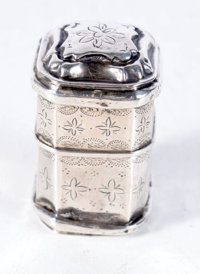 A Silver Snuff Box and Cover.  Indistinct Marks.  4.8 cm x 3.1cm x 3.2 cm, weight 23g (1 of 3)