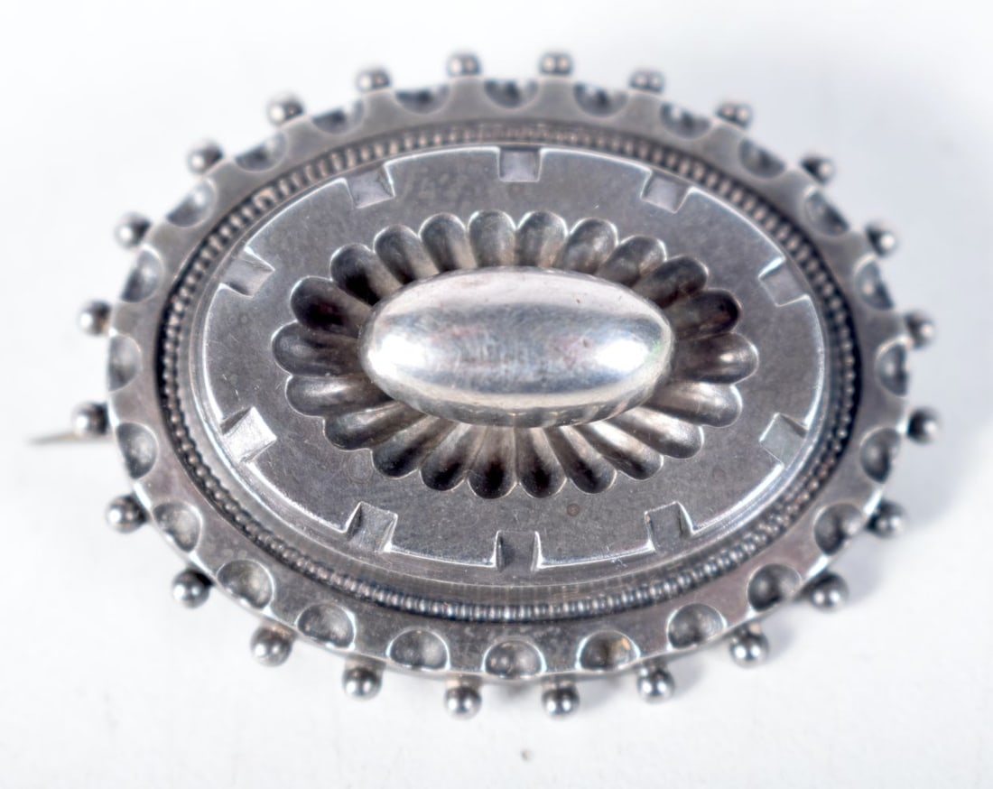 A Victorian Silver Brooch by "JH".  Hallmarked Birmingham 1831.  3.1cm x 4cm, weight 6.5g (1 of 3)