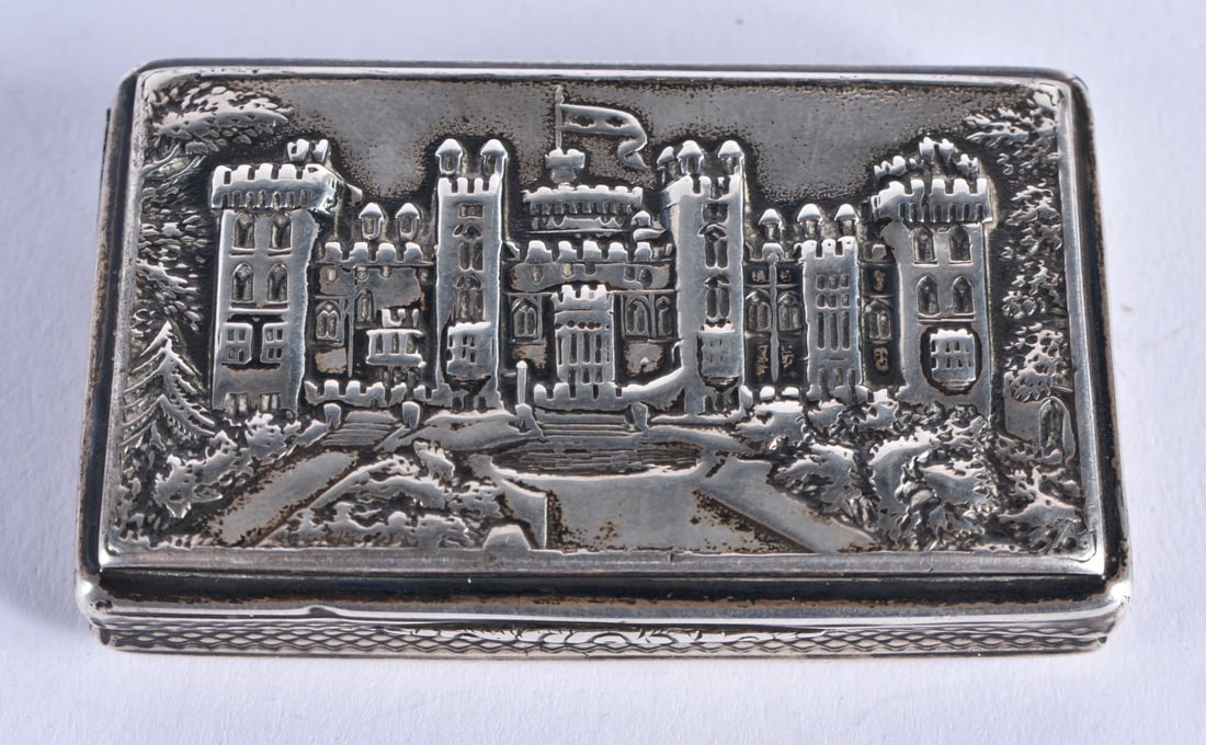 A Georgian Silver Pill Box by Nathaniel Mills. Hallmarked Birmingham 1827. 5.9cm x 3.5 cm x 1cm, w: A Georgian Silver Pill Box by Nathaniel Mills. Hallmarked Birmingham 1827. 5.9cm x 3.5 cm x 1cm, weight 46.4g