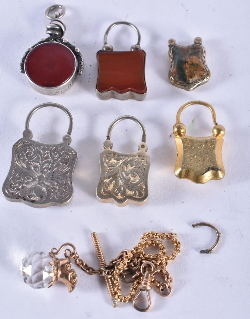 SIX VICTORIAN LOCKETS and a chain. 46 grams. 4 cm x 2.5 cm. (7) (1 of 2)