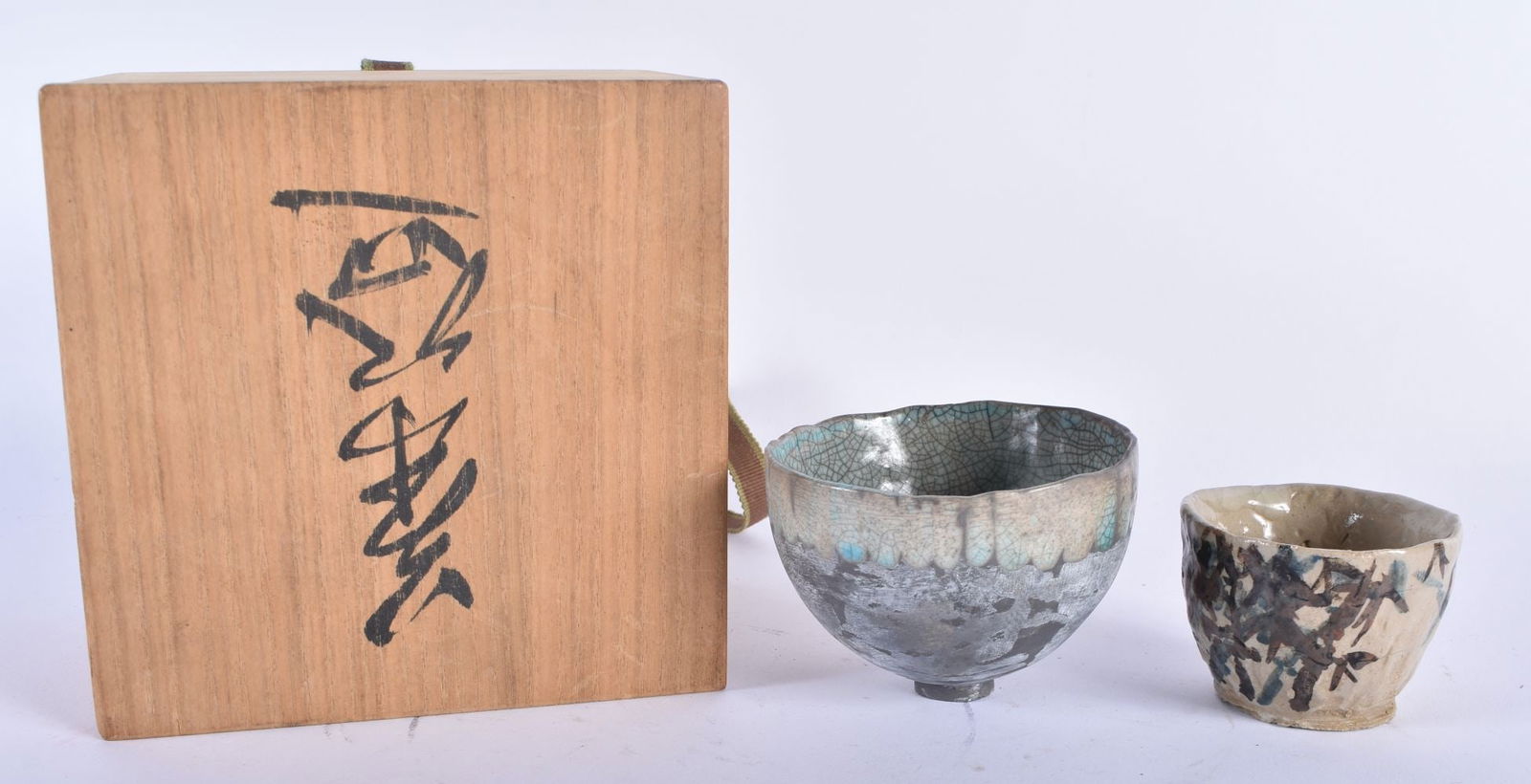 TWO JAPANESE STONEWARE STUDIO POTTERY BOWLS. Largest 9 cm diameter. (2) (1 of 5)