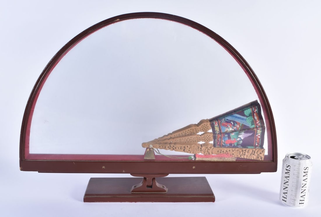 A LARGE 19TH CENTURY CHINESE FRAMED SANDALWOOD FAN Qing. 40 cm wide extended. (1 of 5)