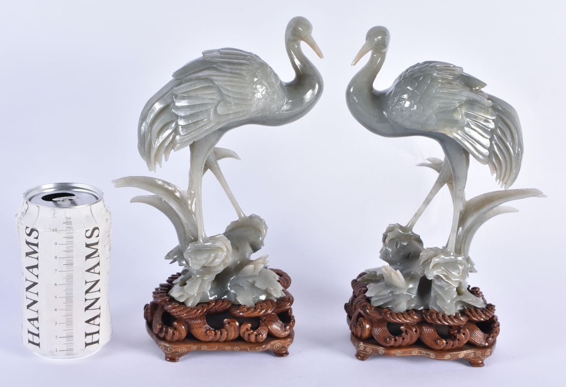 A LOVELY LARGE PAIR OF 19TH CENTURY CHINESE CARVED JADE FIGURES OF BIRDS Qing, beautifully carved wi (1 of 10)