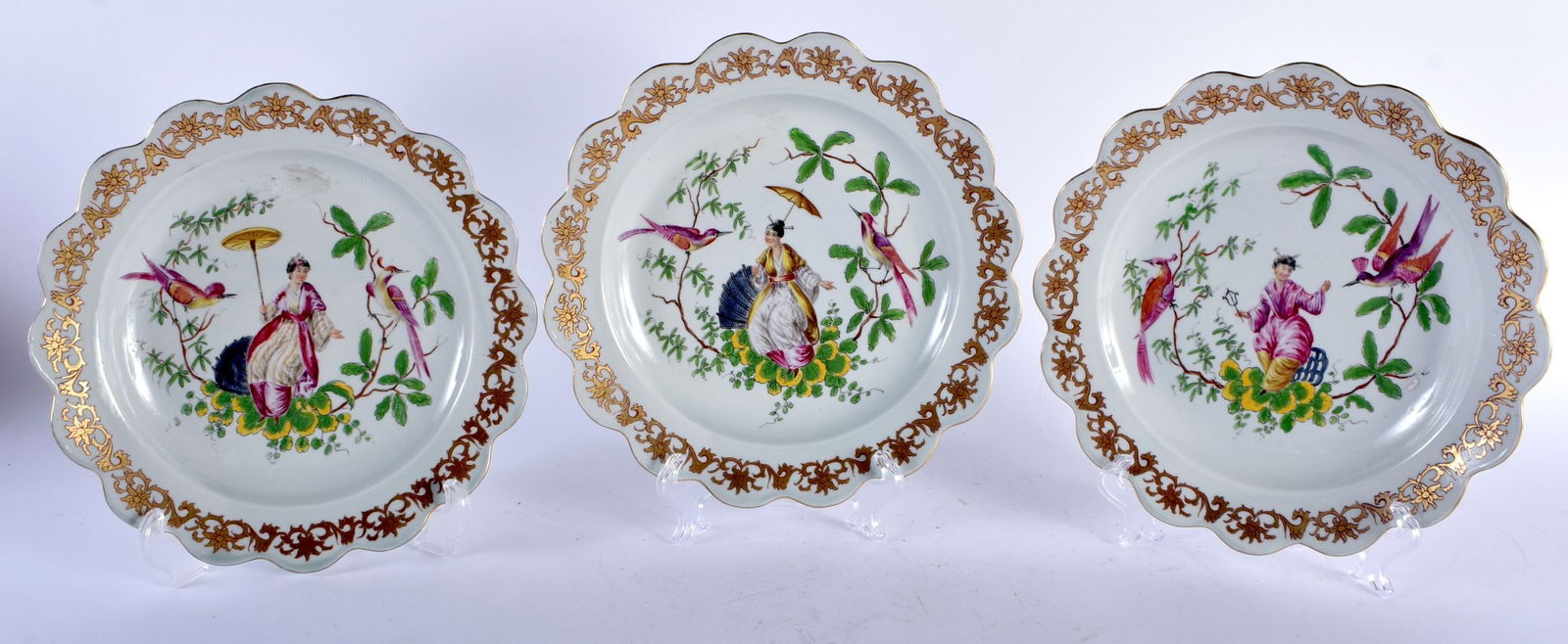 A SET OF THREE 19TH CENTURY FRENCH SAMSONS OF PARIS PORCELAIN DISHES painted with Chinese figures wi (1 of 5)