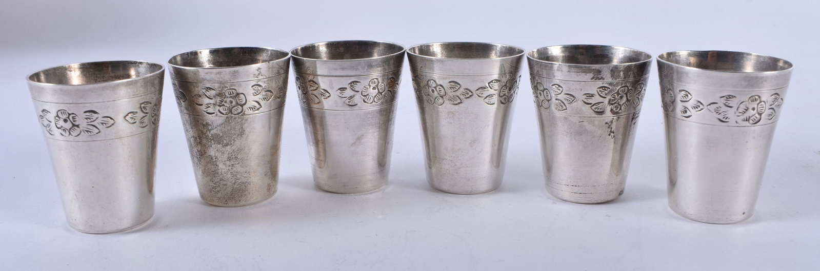 A Set of Six Silver Stacking Cups. Stamped Mexico Sterling. 4.4cm x 3.6cm, total weight 129.8g (6): A Set of Six Silver Stacking Cups. Stamped Mexico Sterling. 4.4cm x 3.6cm, total weight 129.8g (6)