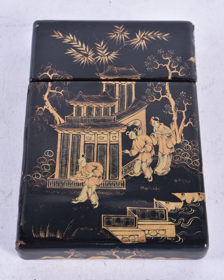 AN EARLY 19TH CENTURY CHINESE EXPORT BLACK LACQUER CARD CASE AND COVER Qing. 11.5cm x 7.5cm. (1 of 3)