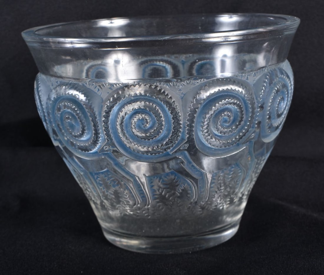 A FRENCH LALIQUE ART DECO RENNES GLASS VASE. 15 cm wide.: A FRENCH LALIQUE ART DECO RENNES GLASS VASE. 15 cm wide.