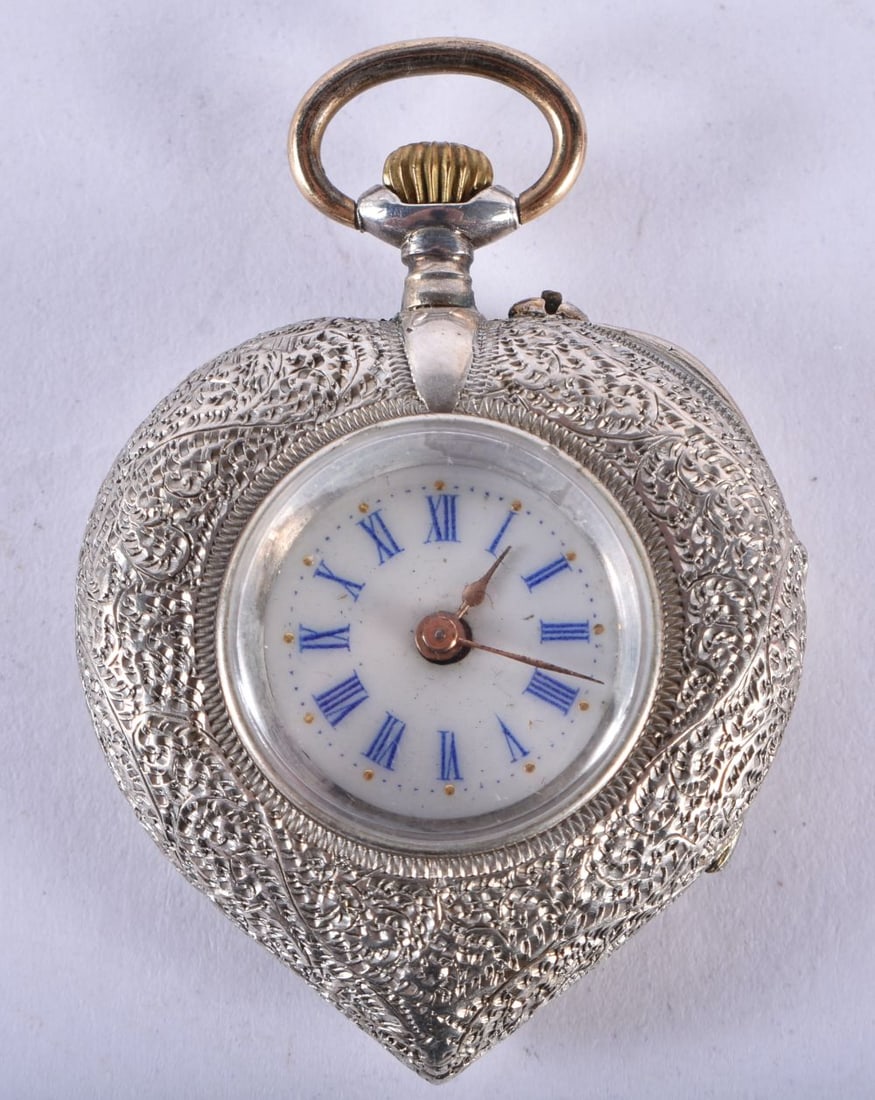 Antique Womens 935 Silver Heart Shaped Fob Watch Hand-Wind Working. 27.4 grams. 4.5 cm wide. (1 of 3)