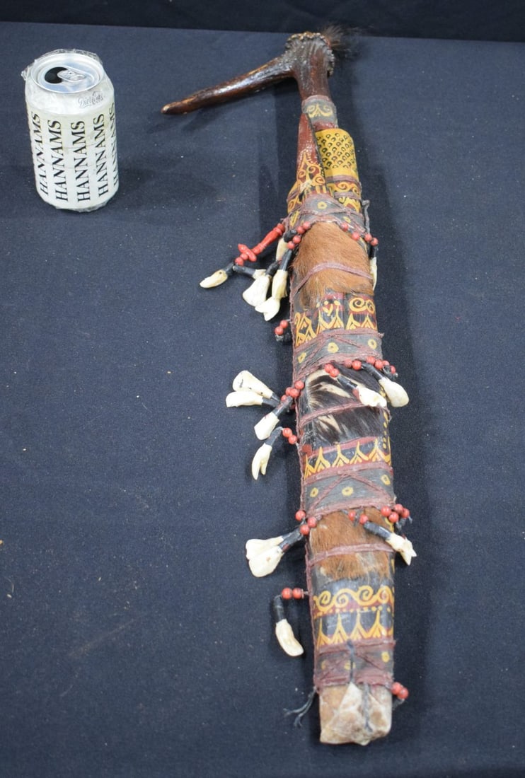 An African antler handled machete. 74 cm long.A: An African antler handled machete. 74 cm long.A