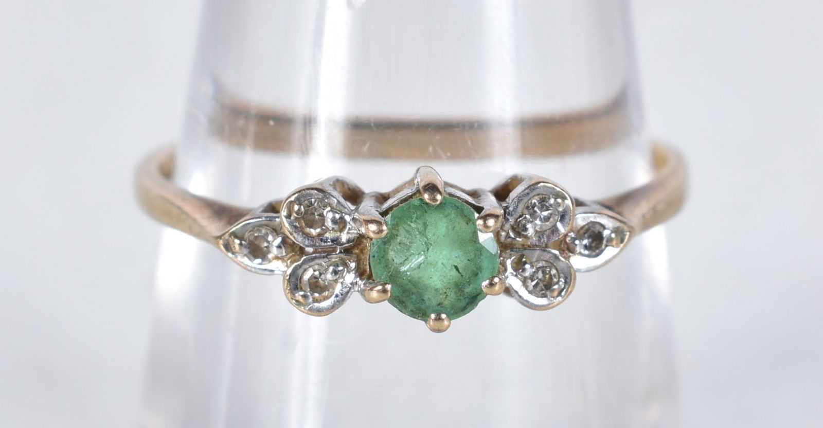A 9 Carat Gold Emerald & Diamond Dress Ring.  Stamped 375, Size M, weight 1.2g (1 of 3)